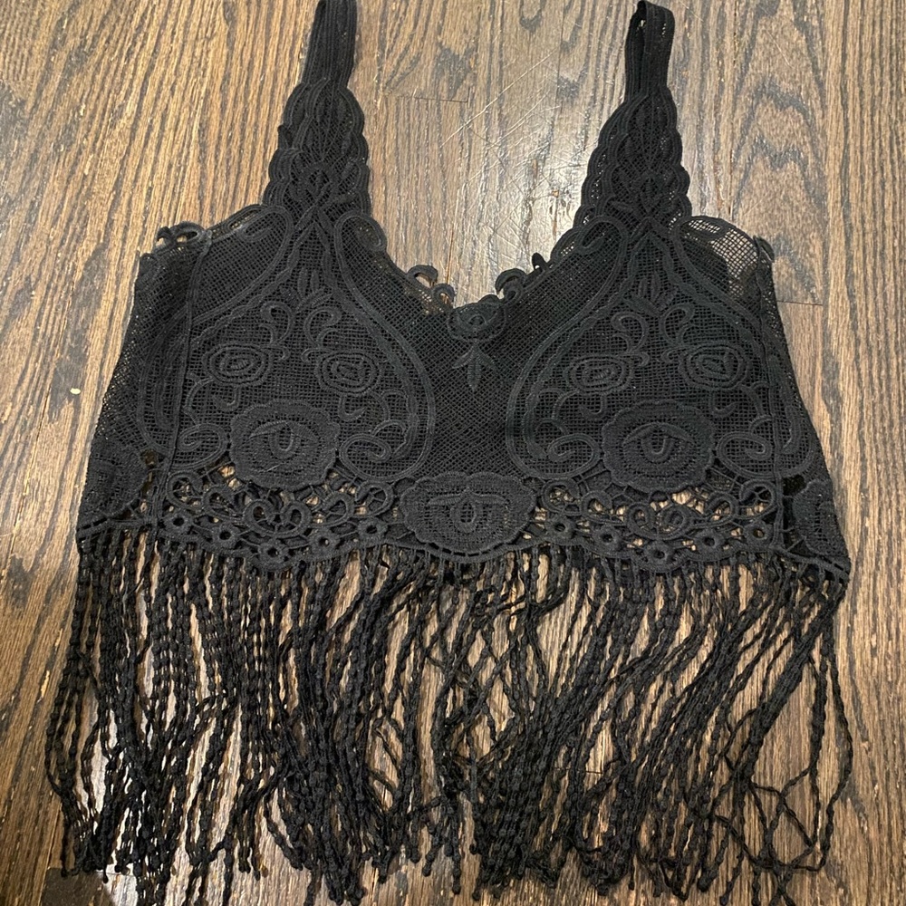 Black Tanktop, UNKNOWN BRAND, LET ME KNOW IF YOU WANT PHOTO TRIED ON!